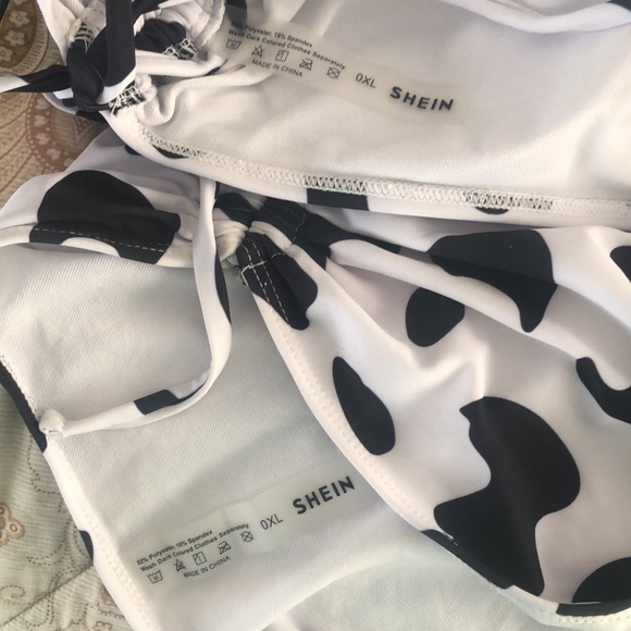 👙 Gently worn Shein swimsuit. Size 0X. - Picture 3 of 3